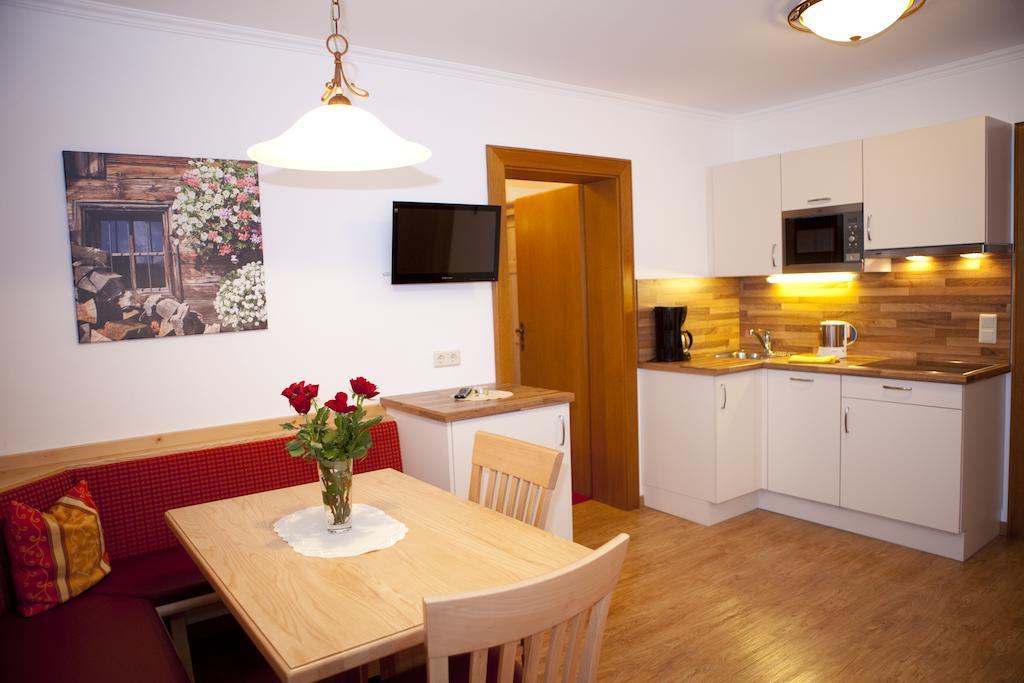 Appartement-Gaestehaus Ursula Флахау Стая снимка